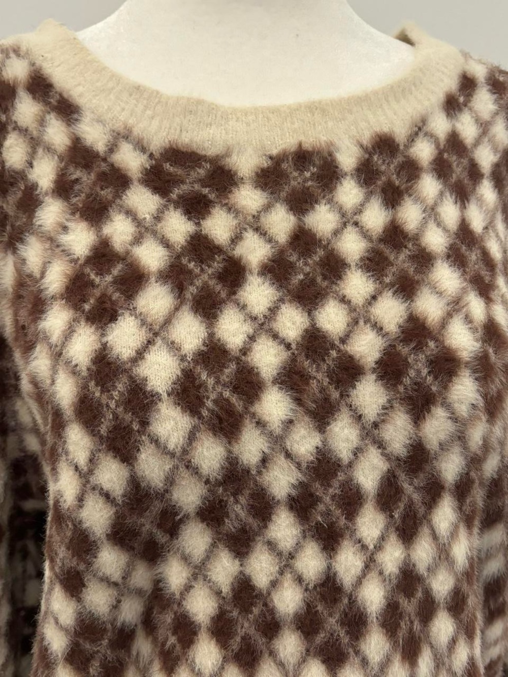 Sunday Best Kitten Sweater - Picture 3 of 4